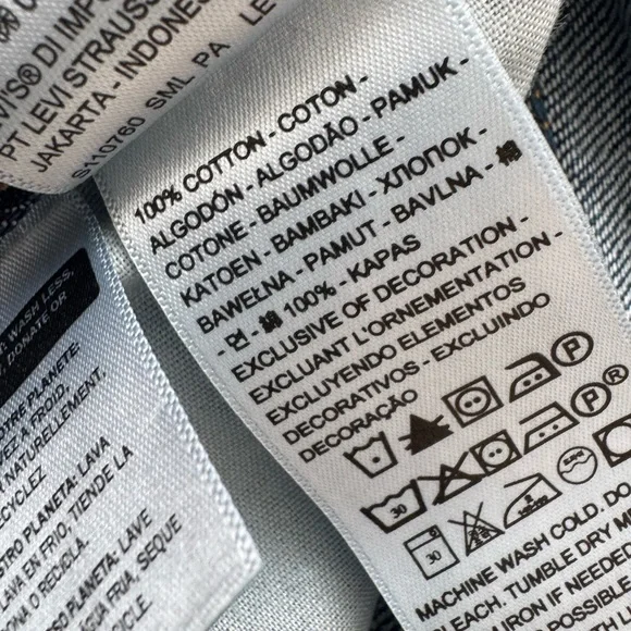 BOGO Levi’s Women’s Jeans - Picture 10 of 11